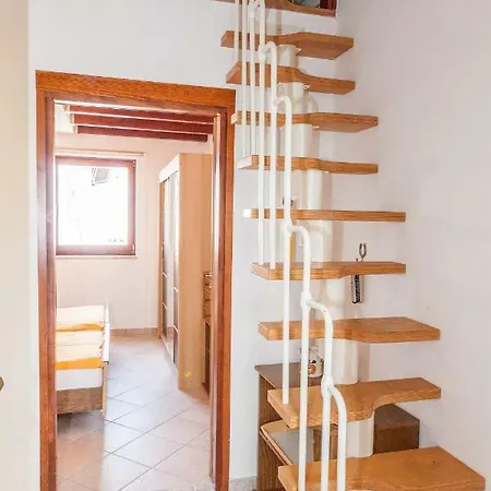 Velijoze Apartment Porec